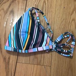 5/30🤩Forever 21 bikini top